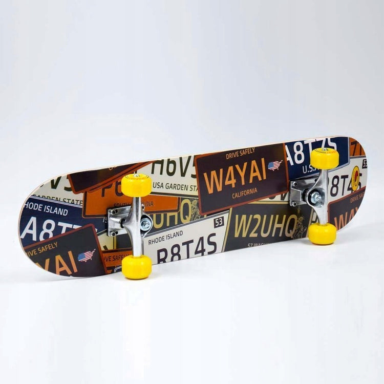 Klevo riedlentė su kick-tail „SMJ sport License Plates“, 79 cm