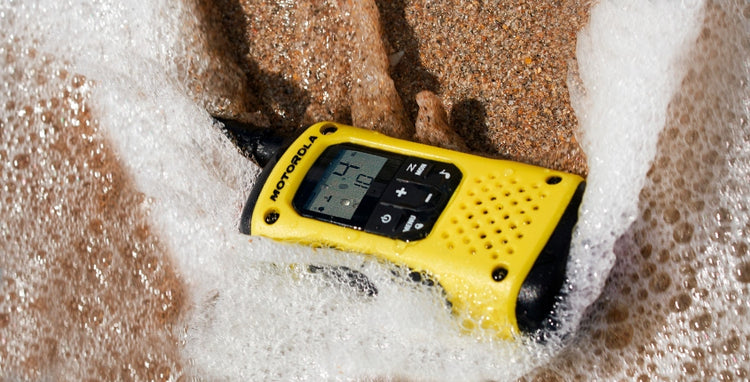 Vandeniui atsparios racijos „Motorola T92 H2O“, IP67, 2 vnt., iki 10 km