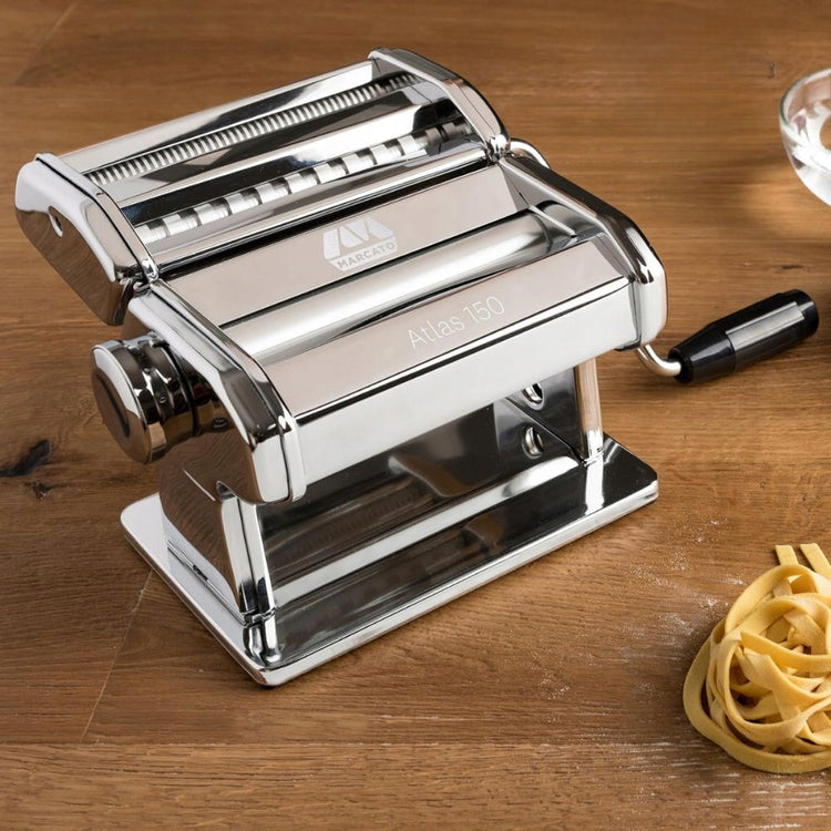 Itališka makaronų mašinėlė „Marcato Atlas 150“ su spageti antgaliu