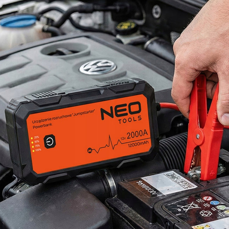 Automobilio užvedimo įrenginys su išorine baterija „Neo Tools 11-619“, 12000 mAh, 12 V, su LED