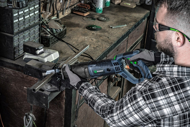 Elektrinis tiesinis pjūklas „Wuber“ 1700 W medienai ir metalui