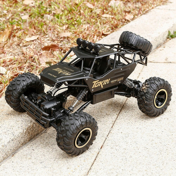 Nuotoliniu būdu valdomas visureigis „Monster“ 4x4 su LED, metalinis, 1:12