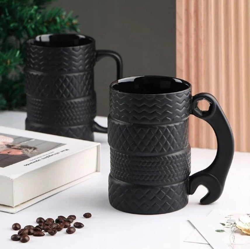 Automobilinis Dovanų Rinkinys – Puodelis „Padanga“ 500 ml