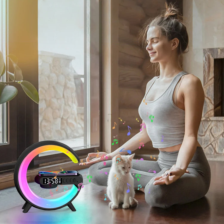RGB lempa su Qi įkrovikliu ir Bluetooth kolonėle