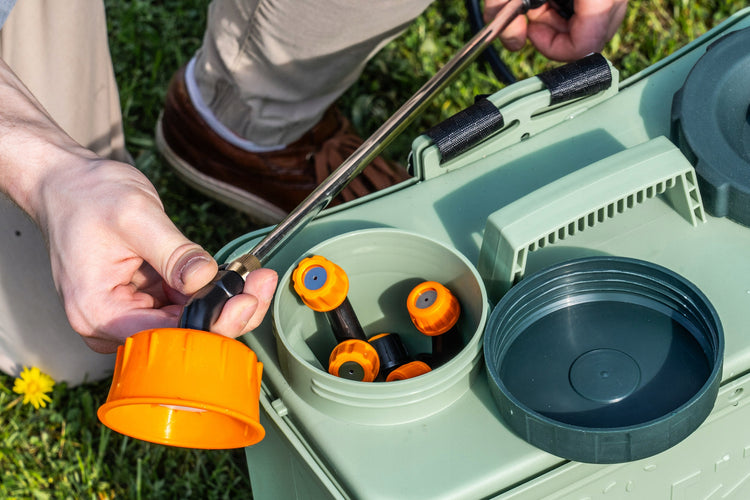 Akumuliatorinis sodo purkštuvas „Wuber“, 16 l – nuotrauka 2